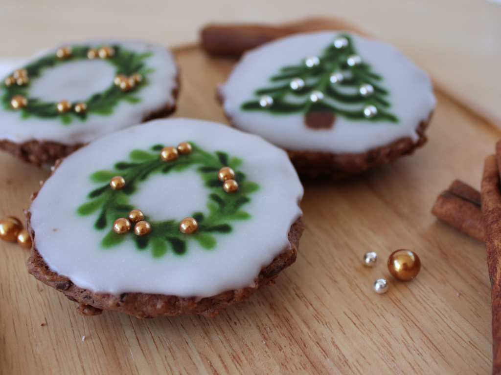 amerikaner mit zuckerguss fuer weihnachten